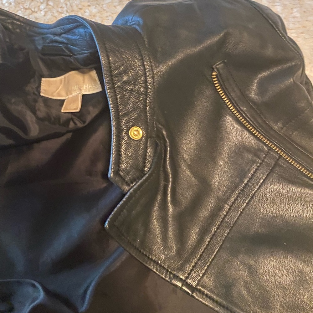 Michael kors leather jacket size xs